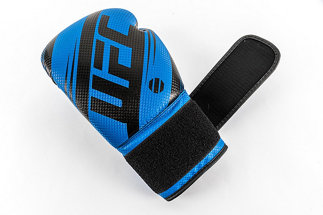 Боксерские перчатки UFC PRO Performance Rush Blue,16oz 1050_700